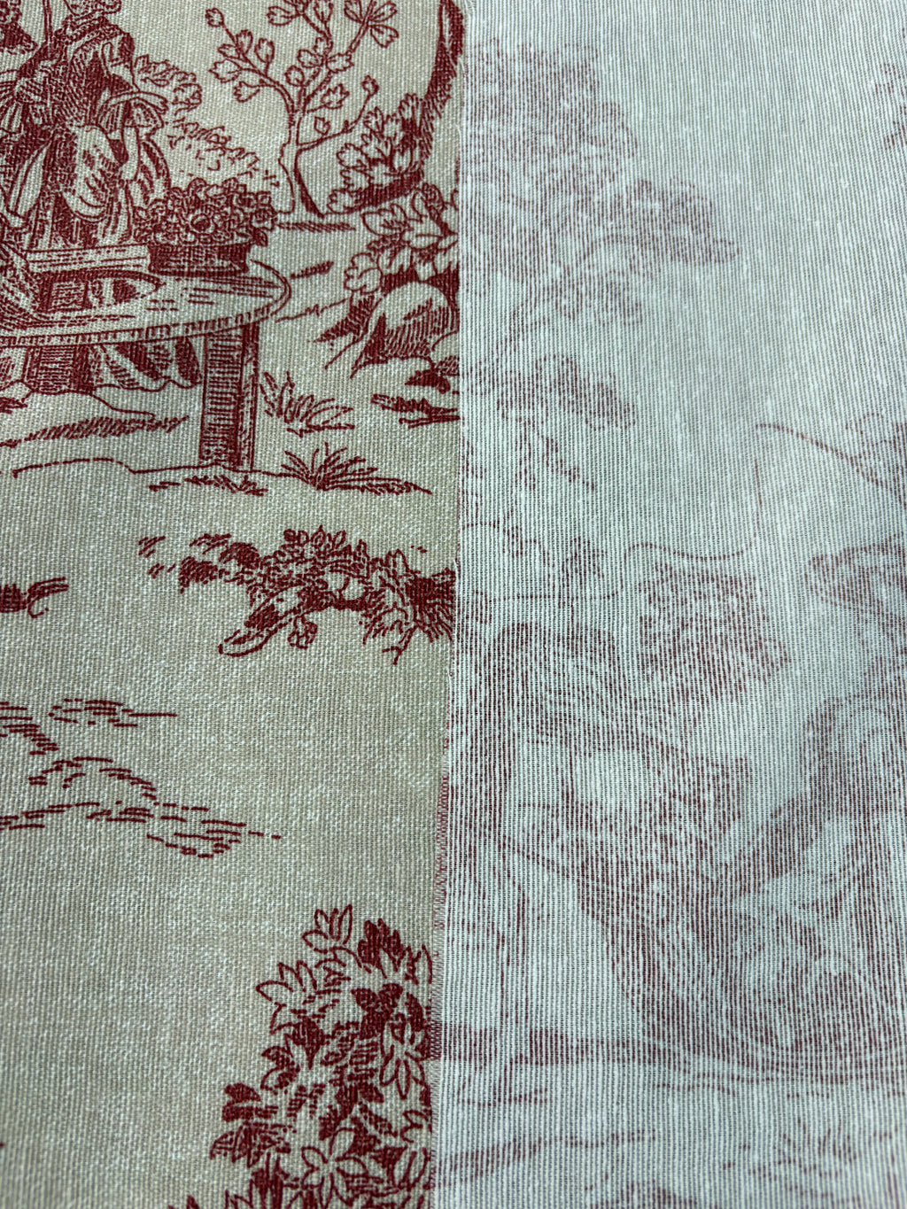 Tessuto LONETA “toile de jouy rossa”