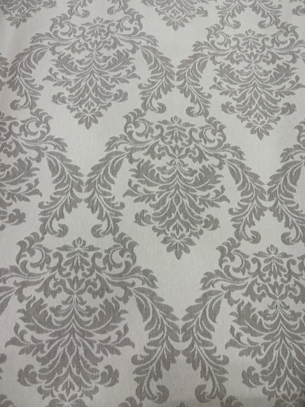Tessuto TAPPEZZERIA “ Medaglioni beige”