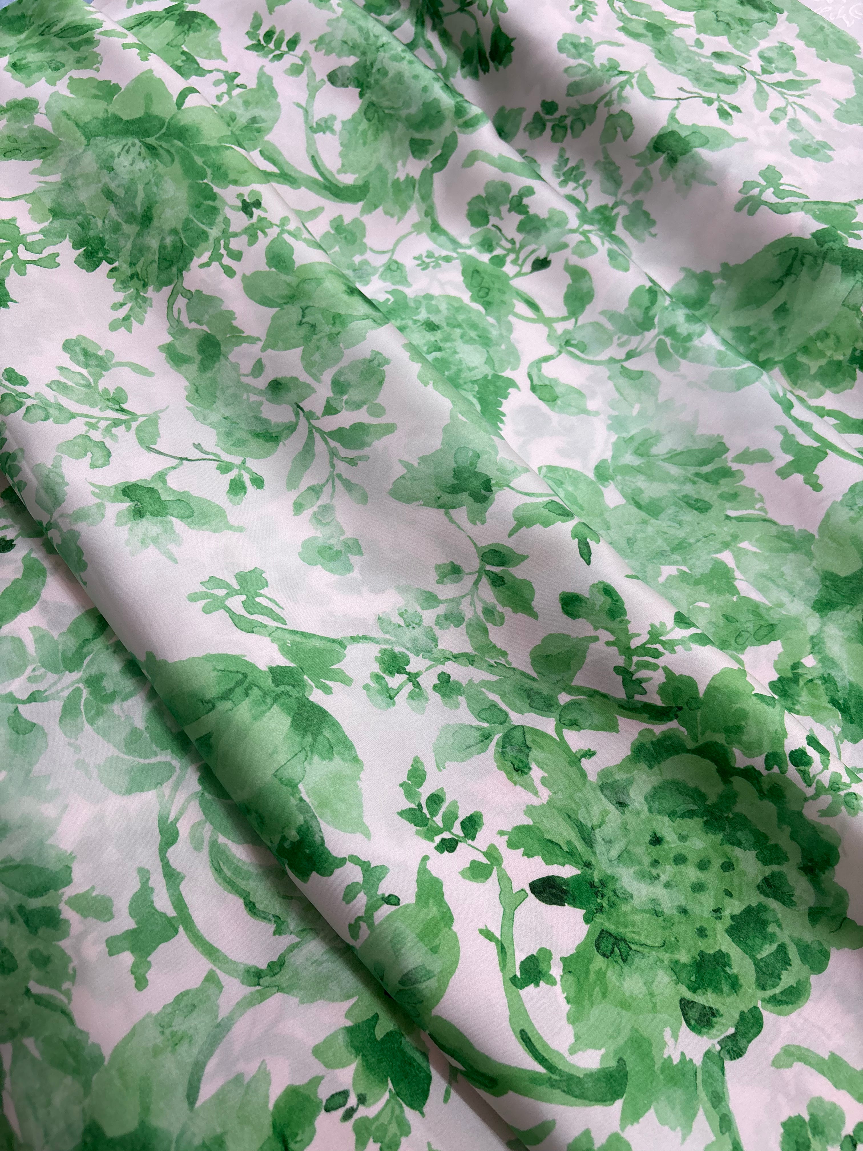 Tessuto 100% POLIESTERE “fiore verde”