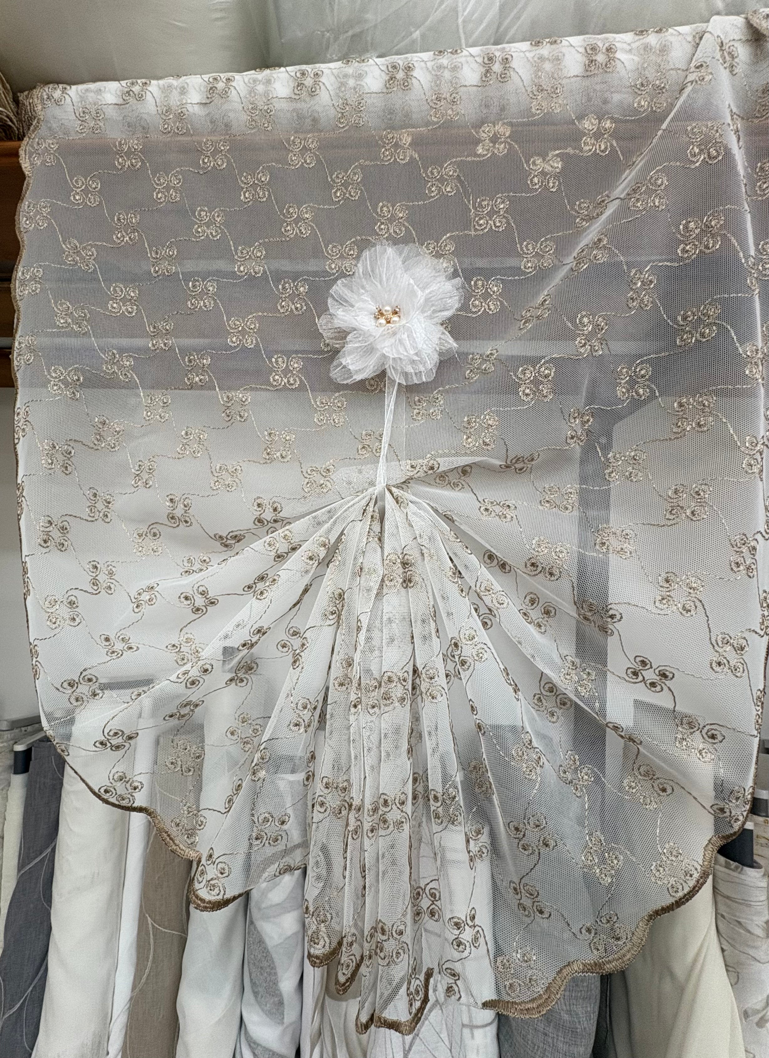 TENDA A VETRO L=60CM “ricamata bianca”
