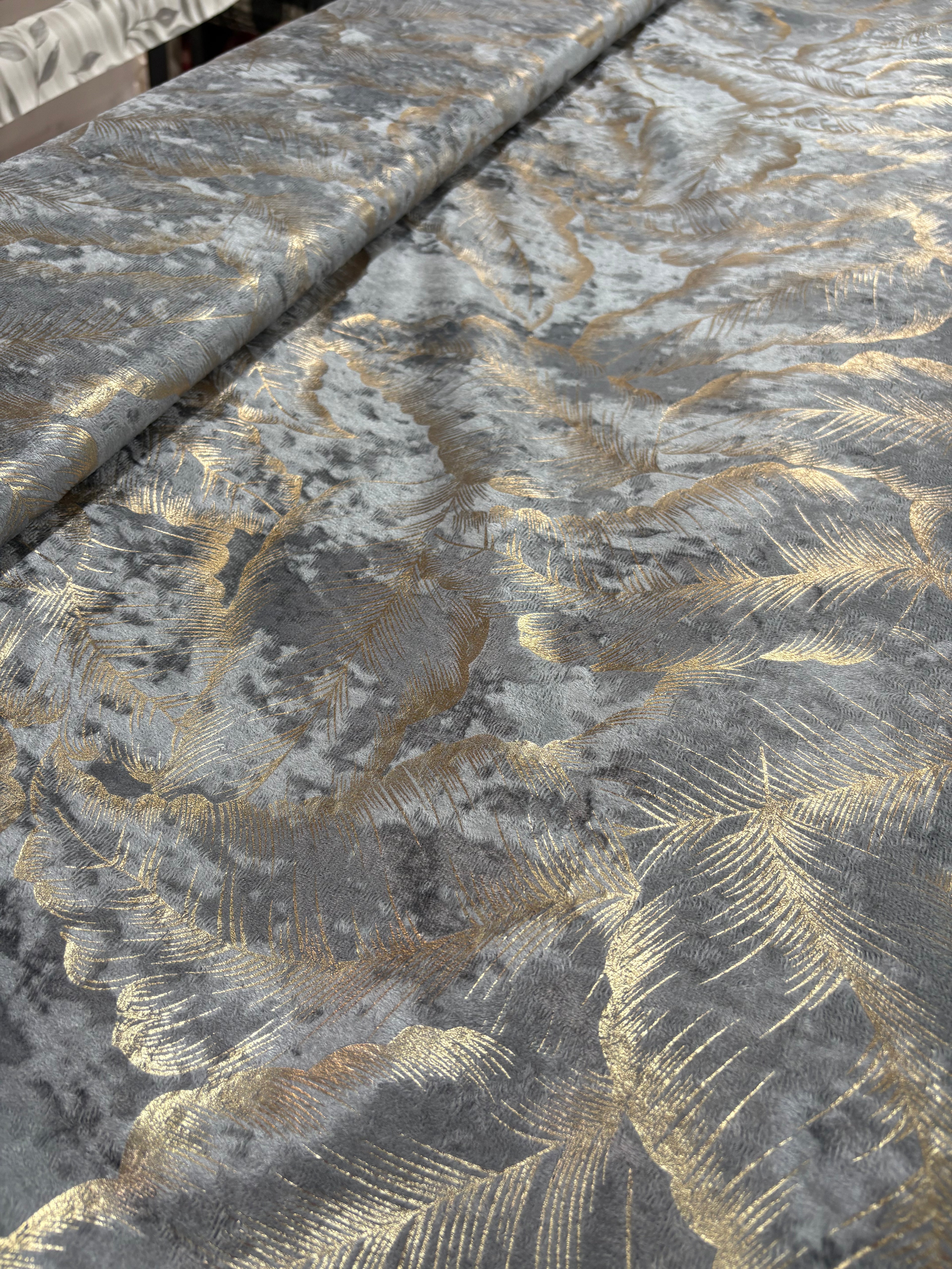 TESSUTO VELLUTO 250X280CM “Fantasia foglie grigie e oro”