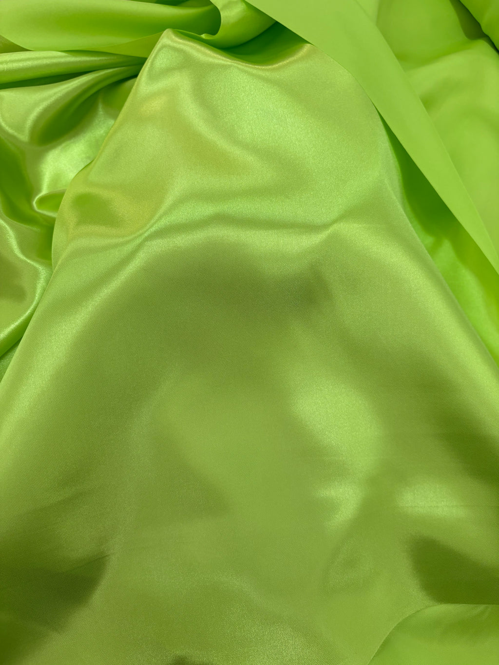 TESSUTO RASO “Verde acido”