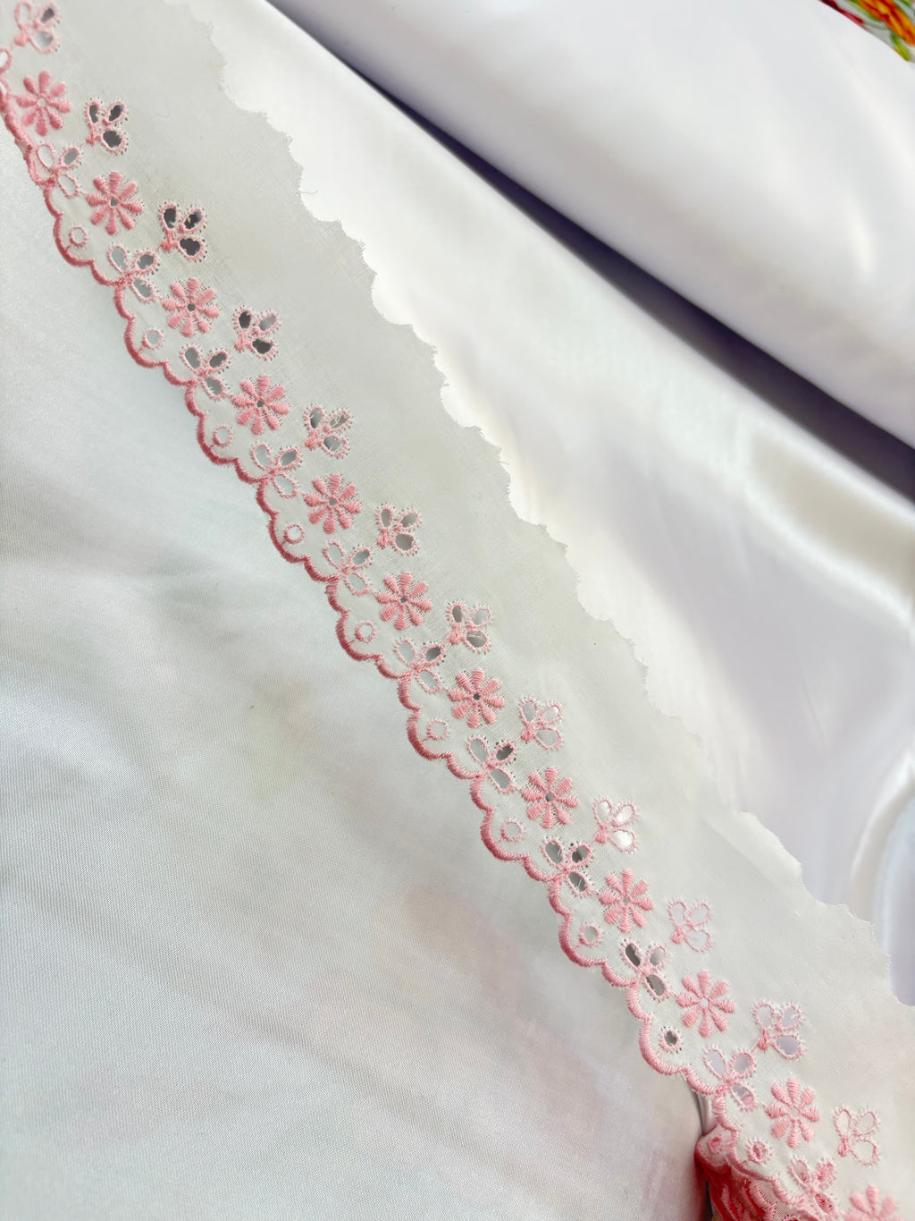 MERLETTO PIZZO SAN GALLO “BIANCO E ROSA”