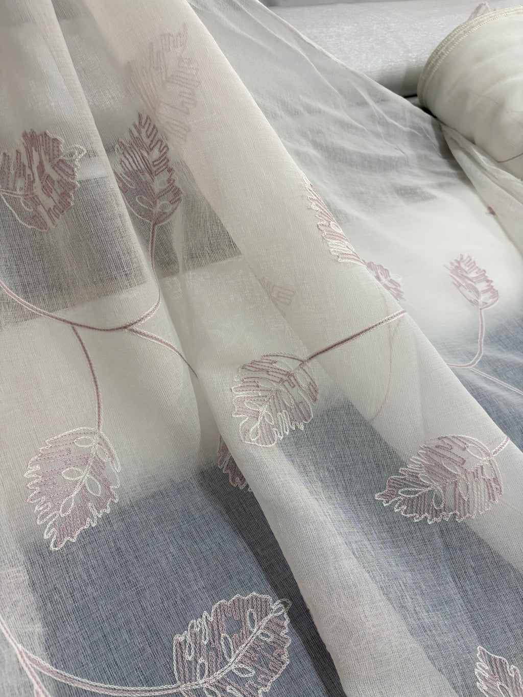 TENDA BOUGLE “FOGLIA MALVA”